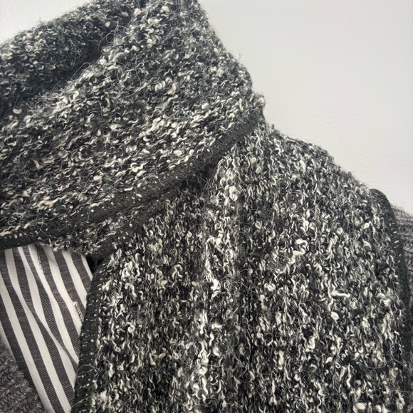 Vintage Parkhurst Angora and Mohair Blend Black and Gray Natural Wool Knit Scarf - Picture 4 of 7